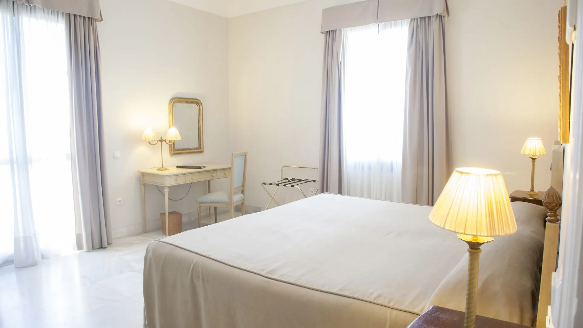 Villa Jerez 헤레스 5*,